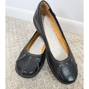 Women's Clarks Unstructured Ballet Flats - Slip on Leather Flats - Size 10W
